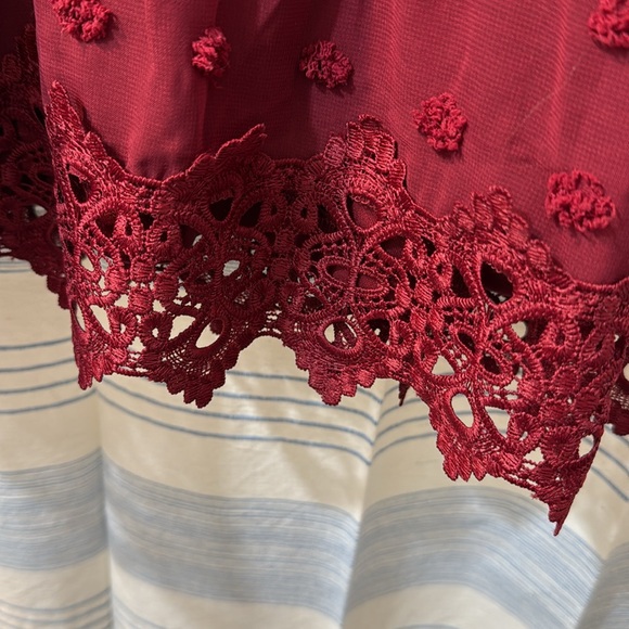 Lust or Love Wine Red Embroidered Lace Long Sleeve Dress Size Small - Picture 7 of 12